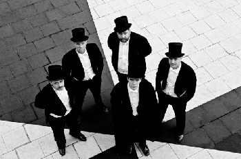 Wait a Minute, &Atilde;&ordm;ltimo v&Atilde;&shy;deo de The Hives