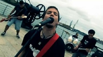 Por Dentro, primer videoclip de MalaNoche