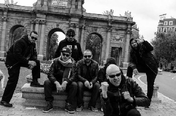 T.E.R.R.O.R.I.S.M.O.: videoclip de Los Chikos del Ma&Atilde;&shy;z y Habeas Corpus