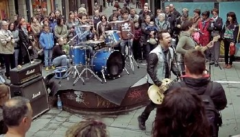 Cómete la Vida, videoclip solidario de Dikers Cómete la Vida, videoclip solidario de Dikers